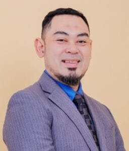 CUSTOMER CARE MANAGER - RADZI BIN ARIFIN